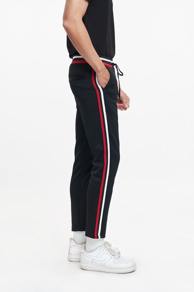 Quần jogger kẻ sọc Nam NINOMAXX 1905234