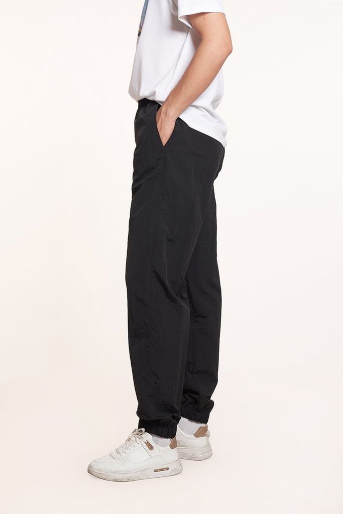 Quần Jogger Nam vải dù 2408016