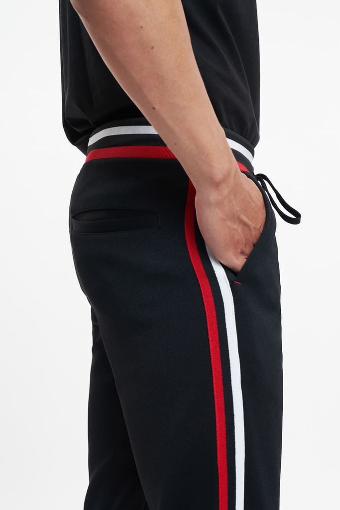Quần jogger kẻ sọc Nam NINOMAXX 1905234