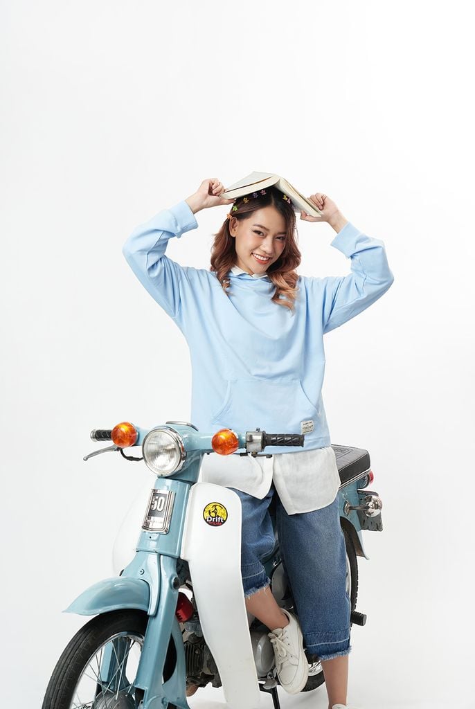 Áo Hoodie Nữ tay dài NINOMAXX 2011039