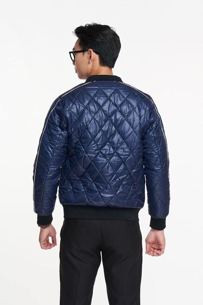 Áo khoác Bomber chần gòn Nam trượt nước NINOMAXX 1906075