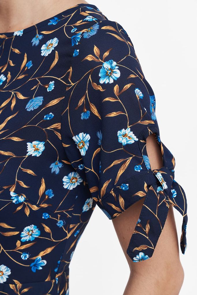 Đầm Nữ In Hoạt Tiết Hoa Thời Trang N&M 1910267