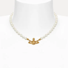 MINI BAS RELIEF PEARL CHOKER SILVER