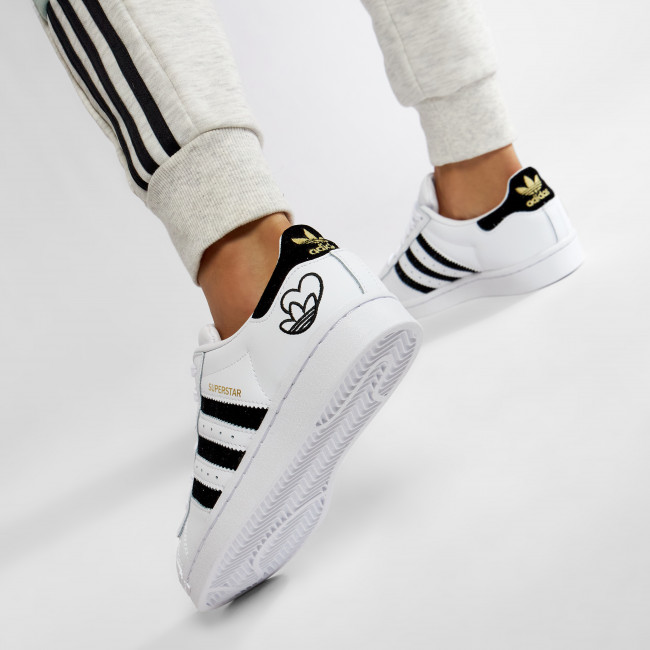Gi y Adidas Wmns Superstar Heart Logo White FY4755 WD Shoes