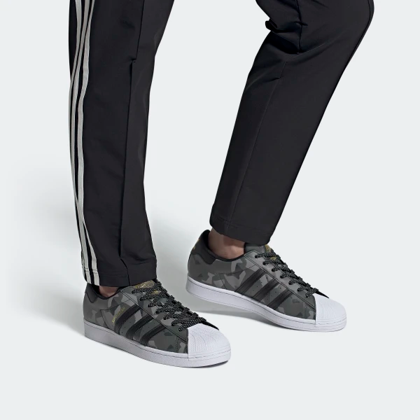 Giay Adidas Superstar Black Gold Camo FW6012 WD Shoes Scofield
