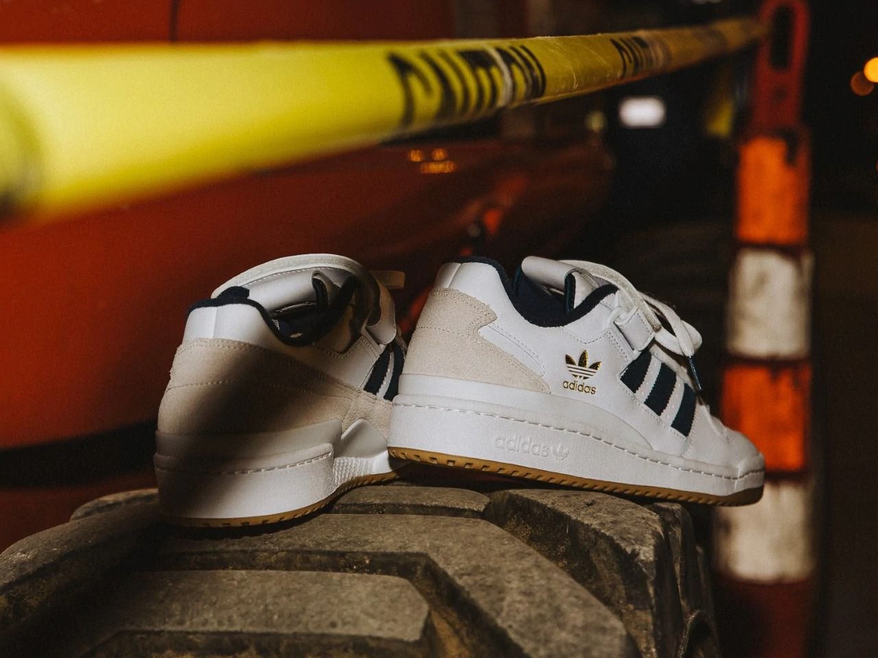 Giày Adidas Forum Low 'White Crew Navy' GY2648 - WD Shoes Scofield