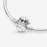 Vòng kiềng bạc Pandora Disney hình chú Stitch với vết cắn yêu thương