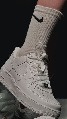  CW2288-111 - Combo Giày Nike Air force 1 Full White + Túi Darknight 