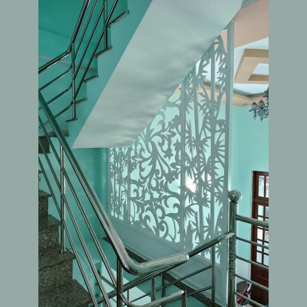 Vách Ngăn Cầu Thang Gỗ- CT18