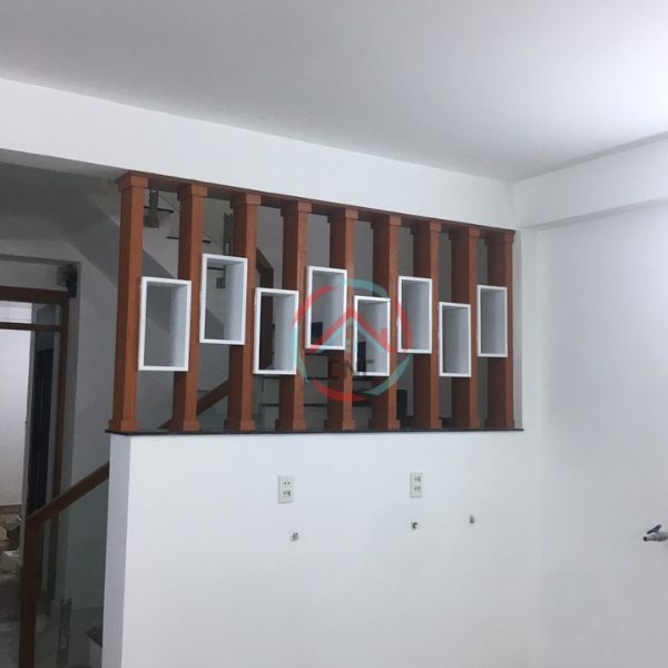 Vách Ngăn Cầu Thang Đẹp -CT58