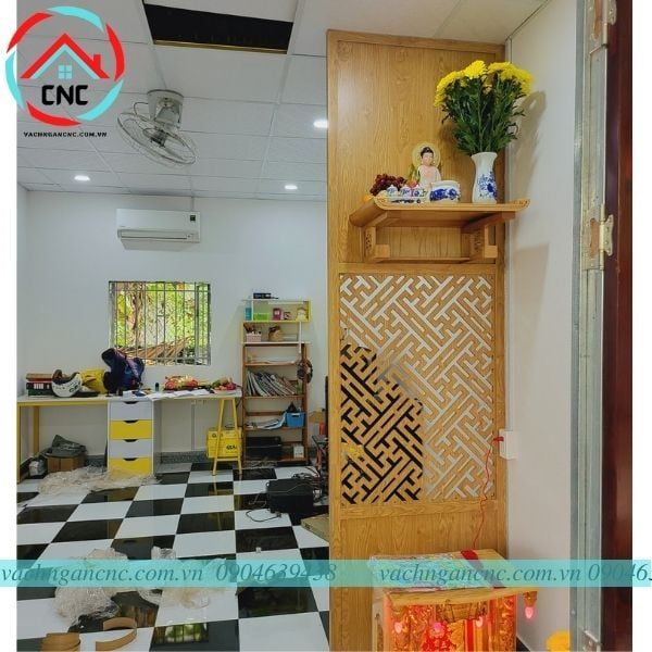 Vách Ngăn Kết Hợp Trang Thờ Đẹp -PT93