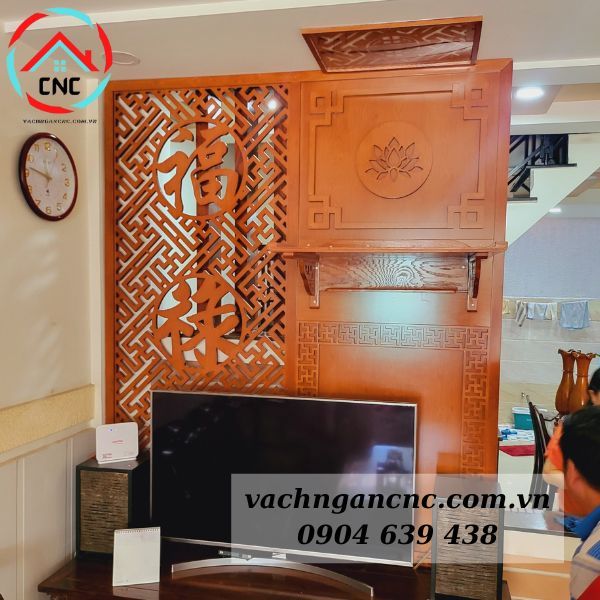 Vách Ngăn Gỗ Trang Trí Phòng Thờ- PT102