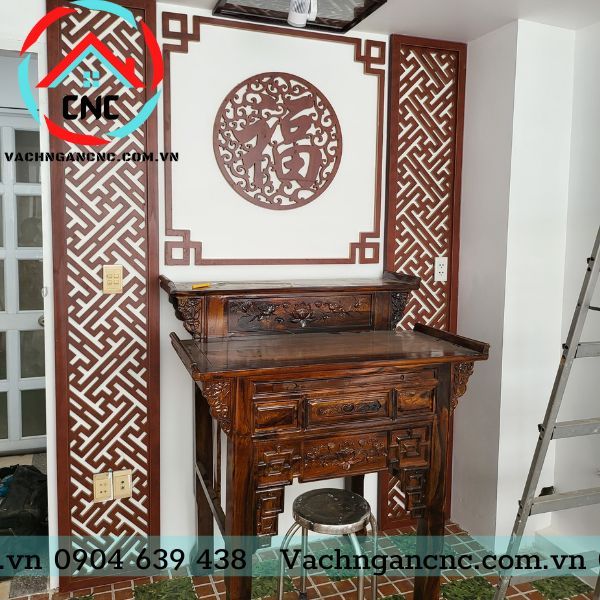 Vách ngăn phòng thờ đẹp PT85 mang đến cho không gian thờ cúng của bạn sự trang trọng và sang trọng. Sản phẩm được thiết kế với nhiều mẫu mã đa dạng, từ truyền thống đến hiện đại, phù hợp với nhu cầu của mỗi gia đình. Hãy truy cập vào hình ảnh vách ngăn phòng thờ đẹp PT85 để thấy sự khác biệt của sản phẩm này.