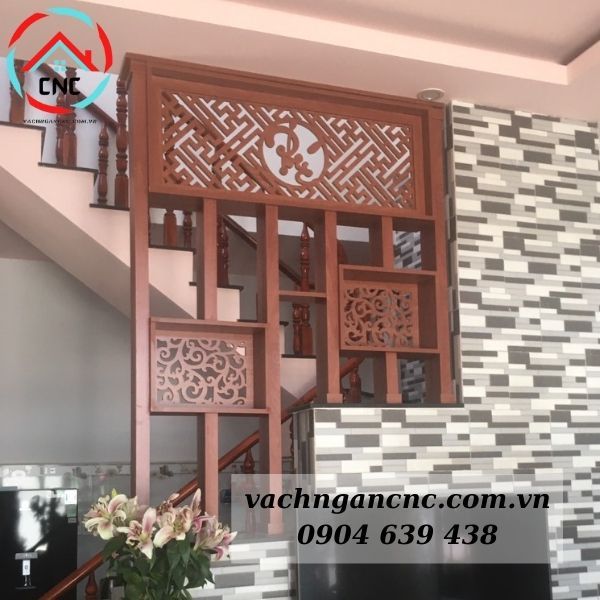 Vách  Ngăn Cầu Thang Kết Hợp Lam Gỗ- CT77