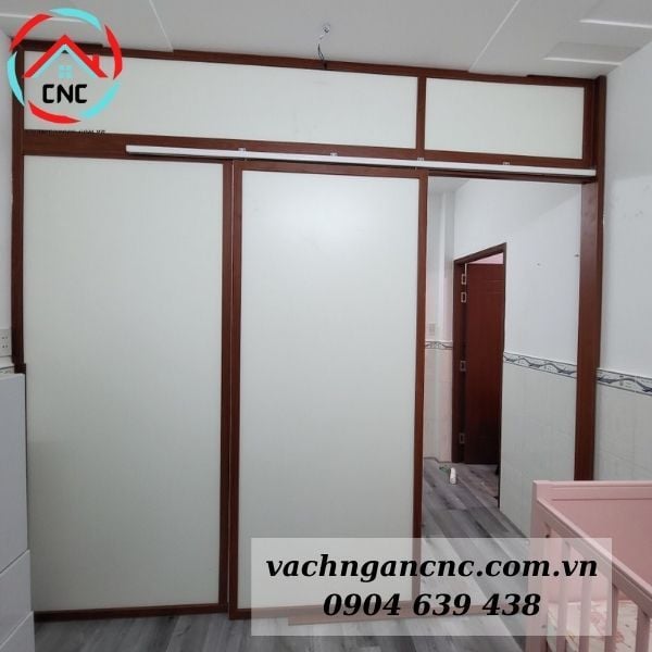 Vách Ngăn Cửa Lùa Gỗ Kín- MS10