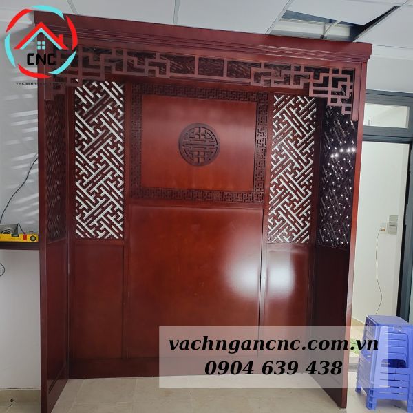 Vách Ngăn Gỗ Trang Trí Phòng Thờ- PT104