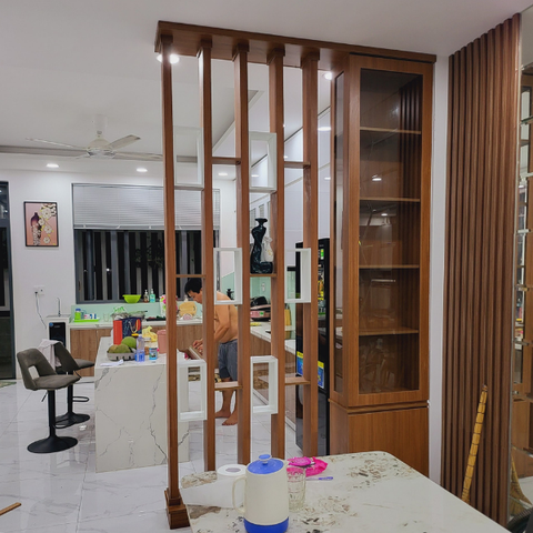  Vách lam gỗ cầu thang phòng khách -LG84 