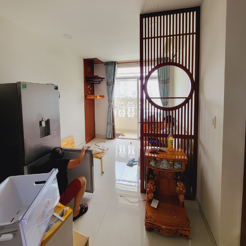  Vách ngăn sau bàn ông địa - VOD015 