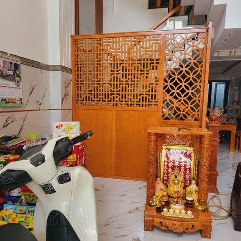  Vách ngăn sau bàn ông địa - VOD019 