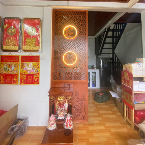  Vách ngăn sau bàn ông địa - VOD012 