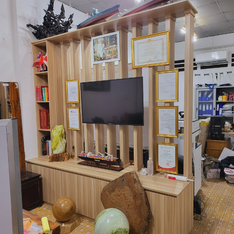  Vách lam gỗ cầu thang phòng khách -LG107 