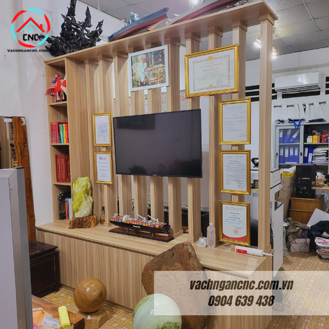  Vách lam gỗ cầu thang phòng khách -LG107 