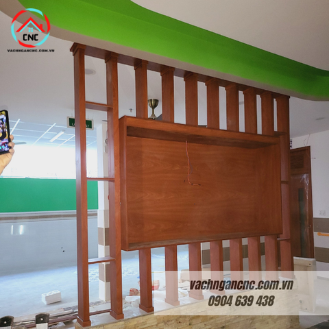  Vách lam gỗ cầu thang phòng khách -LG105 