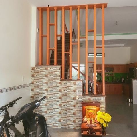  Vách lam gỗ cầu thang phòng khách -LG86 