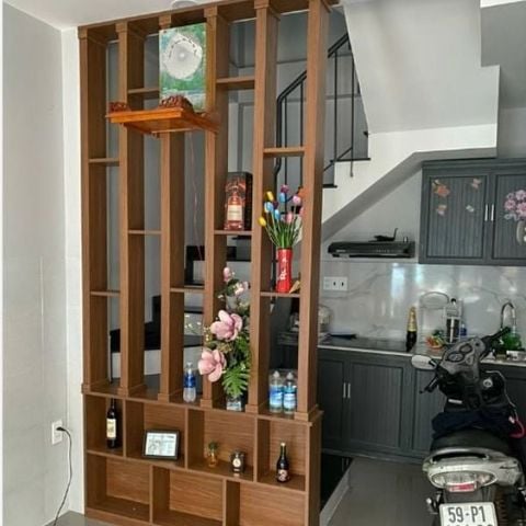  Vách ngăn phòng khách bằng gỗ - Lam gỗ 5x15cm 