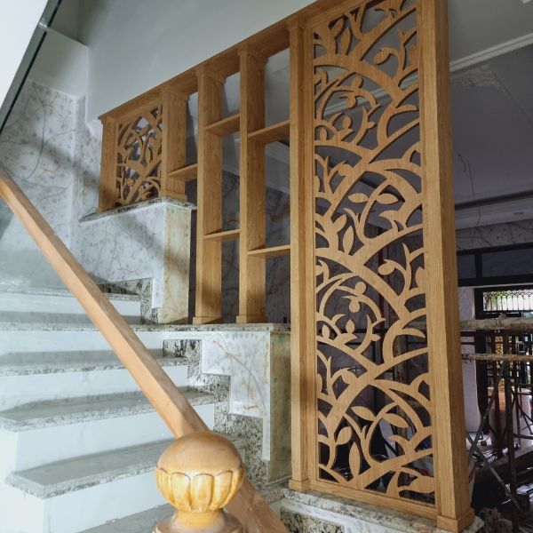 Vách ngăn cầu thang giật cấp