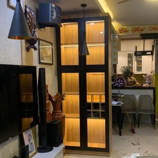 Tủ trưng bày kết hợp vách ngăn 79