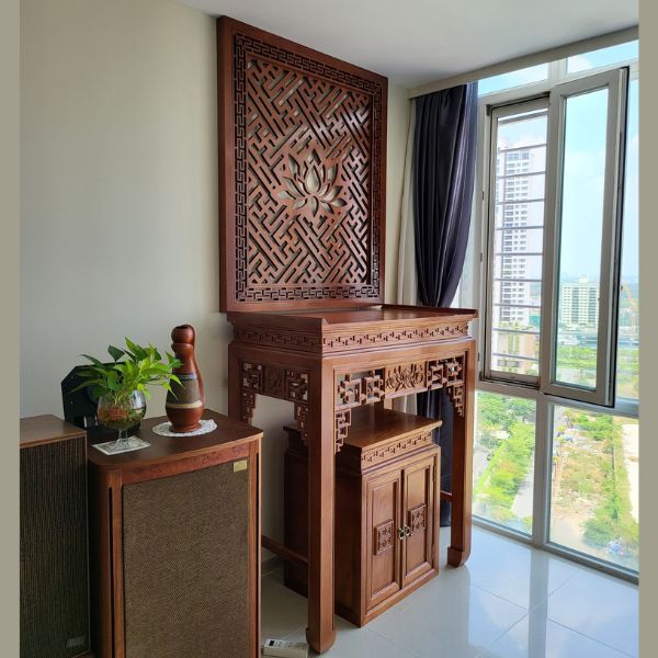 Vách ốp phòng thờ 16