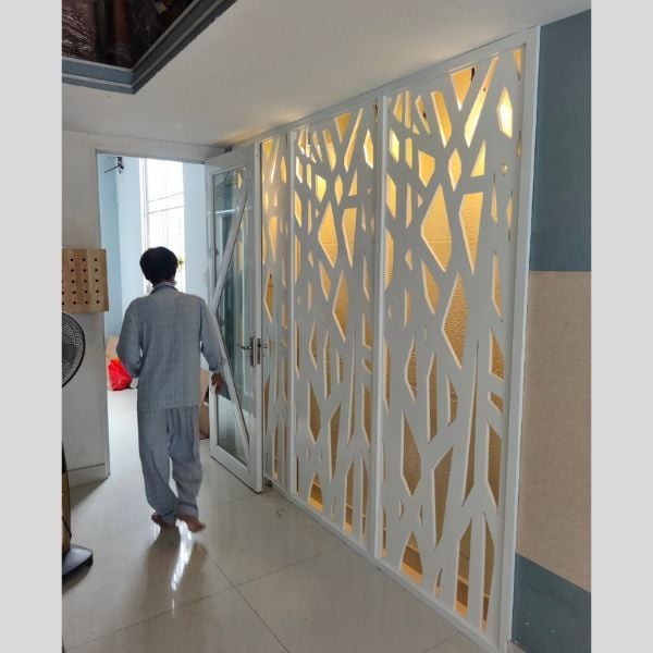 Vách ngăn phòng khách và bếp 11