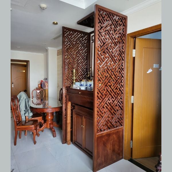 Vách ngăn phòng thờ 11