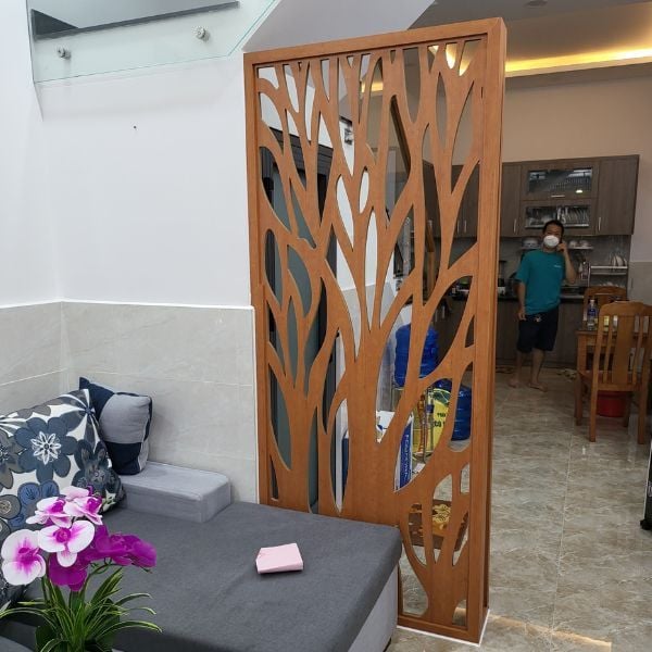 Vách ngăn phòng khách và bếp 41