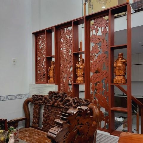  Vách cnc cầu thang 