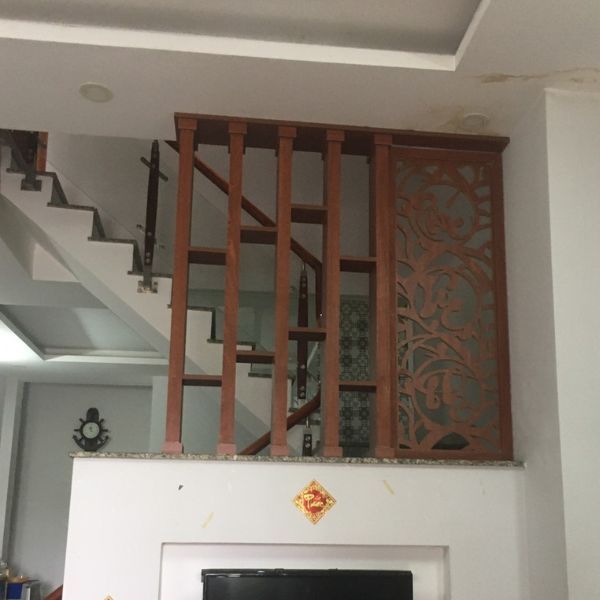 Vách ngăn cầu thang 49