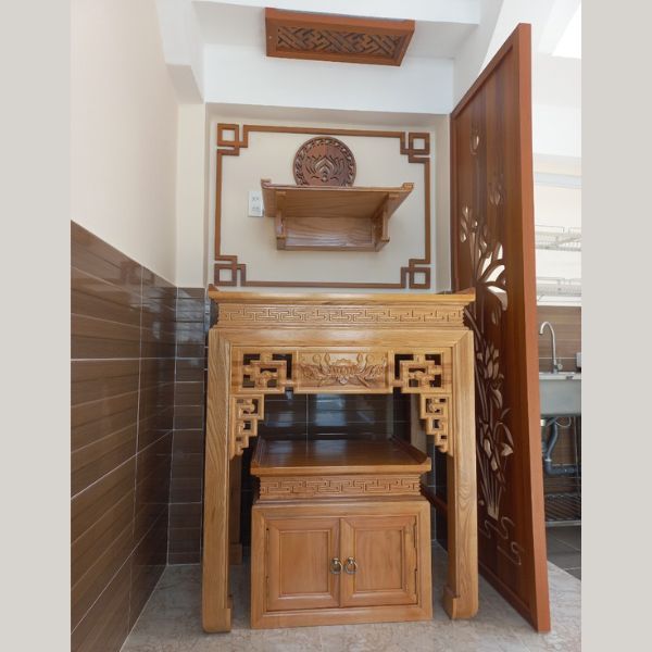 Vách ngăn phòng thờ 103