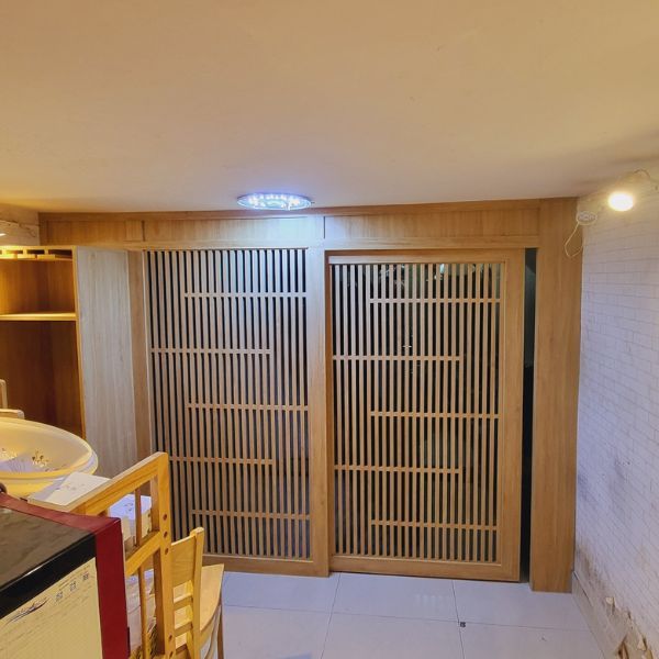 Vách ngăn phòng khách và bếp 51