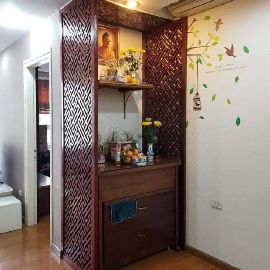Vách ngăn phòng thờ 108