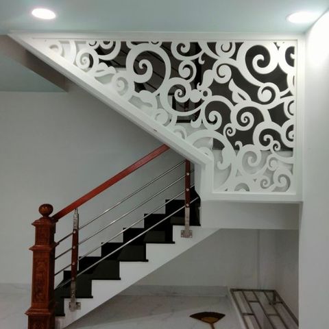  Vách ngăn cầu thang 81 