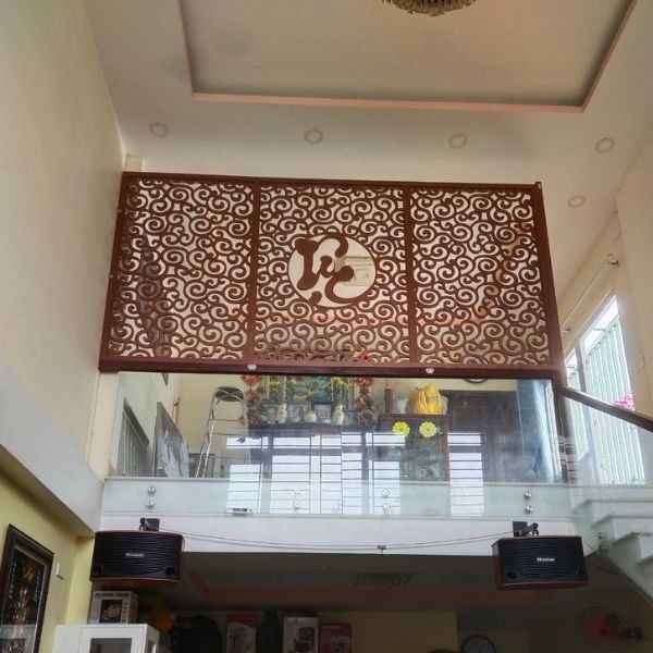Vách ngăn cầu thang 88