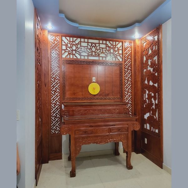 Vách ốp phòng thờ 26