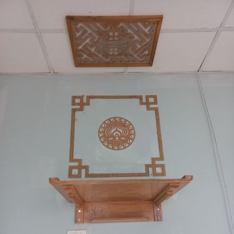  TRANG THỜ TREO TƯỜNG GỖ SỒI 06 