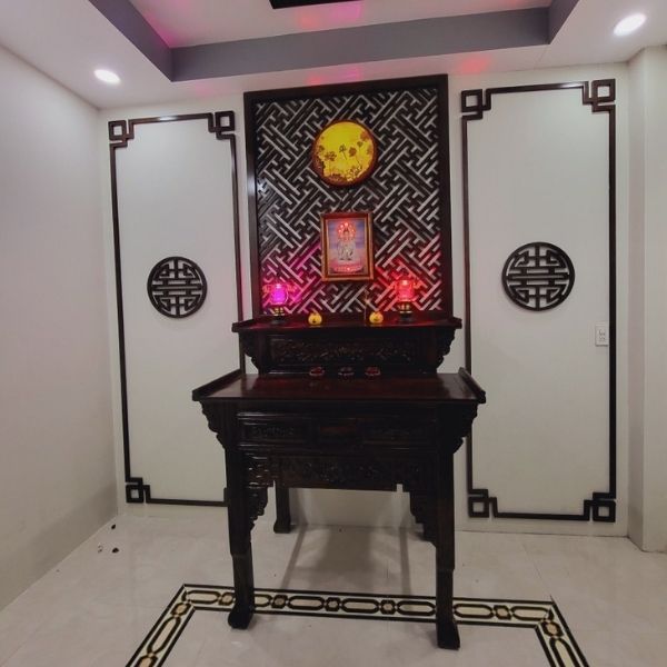 Vách ngăn phòng thờ 146