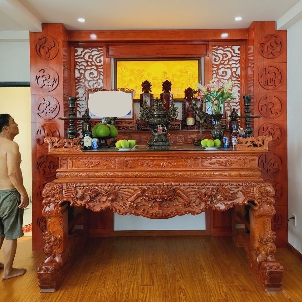 Vách ngăn phòng thờ 148