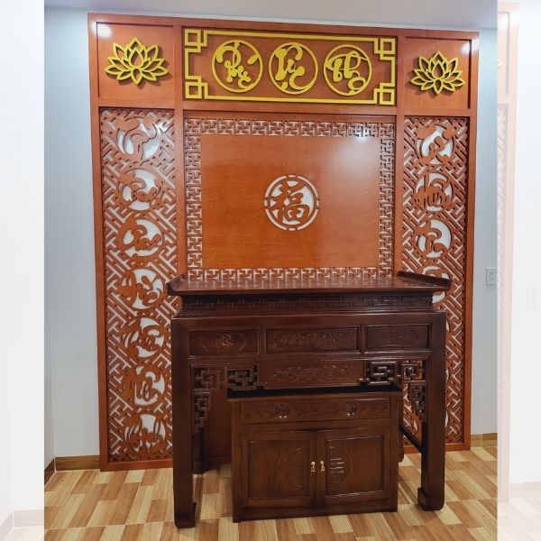 Vách ngăn phòng thờ 150