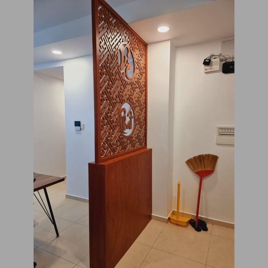 Vách ngăn phòng khách và bếp 35