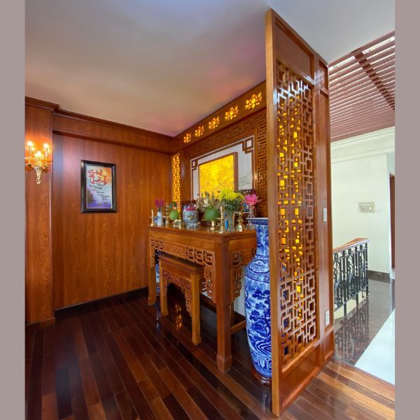 Vách ngăn phòng thờ 03