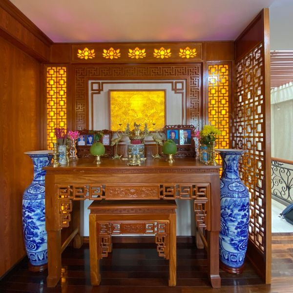 Vách ngăn phòng thờ 03